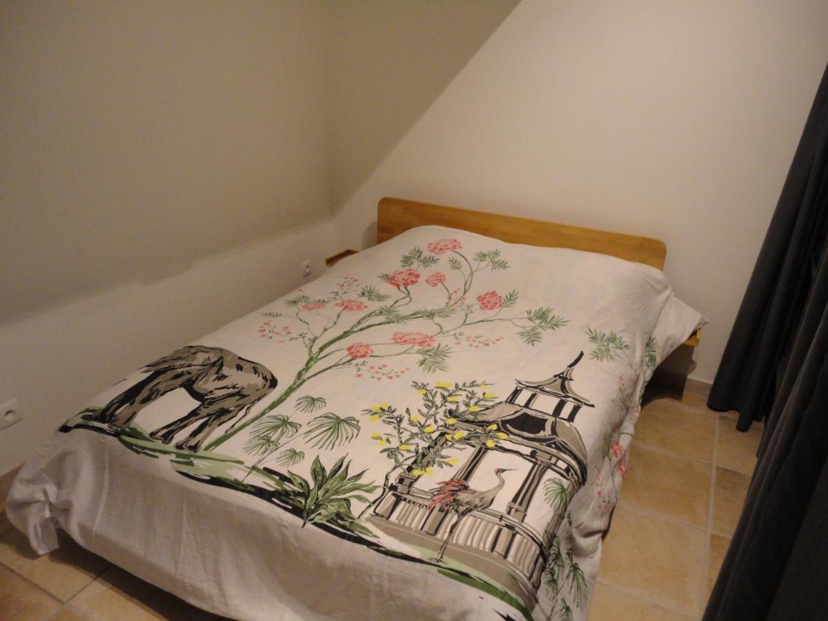 Joli Appartement Dans Village Calme En Provence Les Mées Eksteriør billede