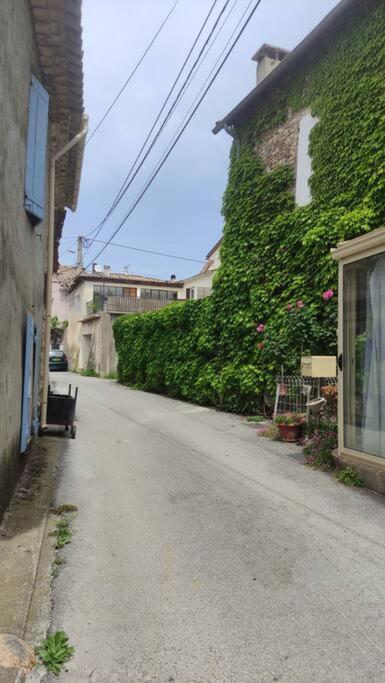 Joli Appartement Dans Village Calme En Provence Les Mées Eksteriør billede